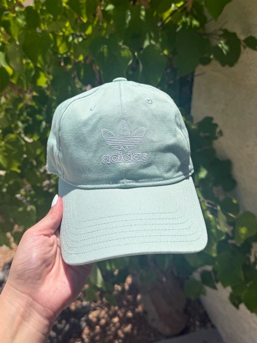 Adidas mint hat